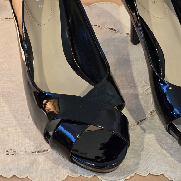 Nickels Black Patent Peep-Toe Heels – Size 10 – 3.5" Heel - Picture 7 of 16